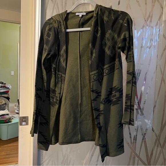 Aztec Cardigan - Picture 2 of 3